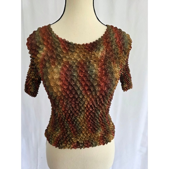 No Boundaries Tops - No Boundaries Olive Green Brown Crinkle Texture Top‎ Junior One Size